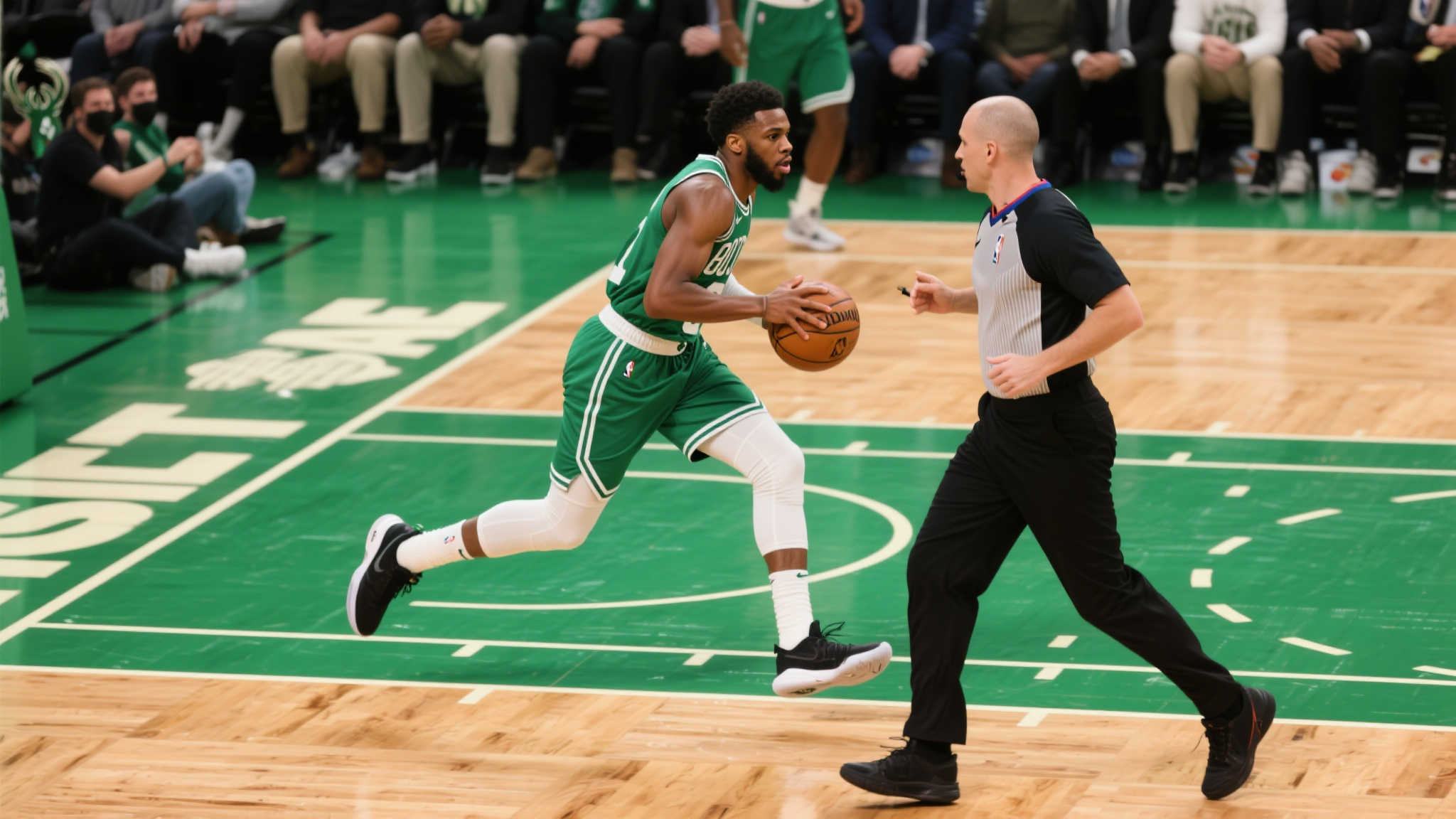 深度剖析：这一球是否构成走步？